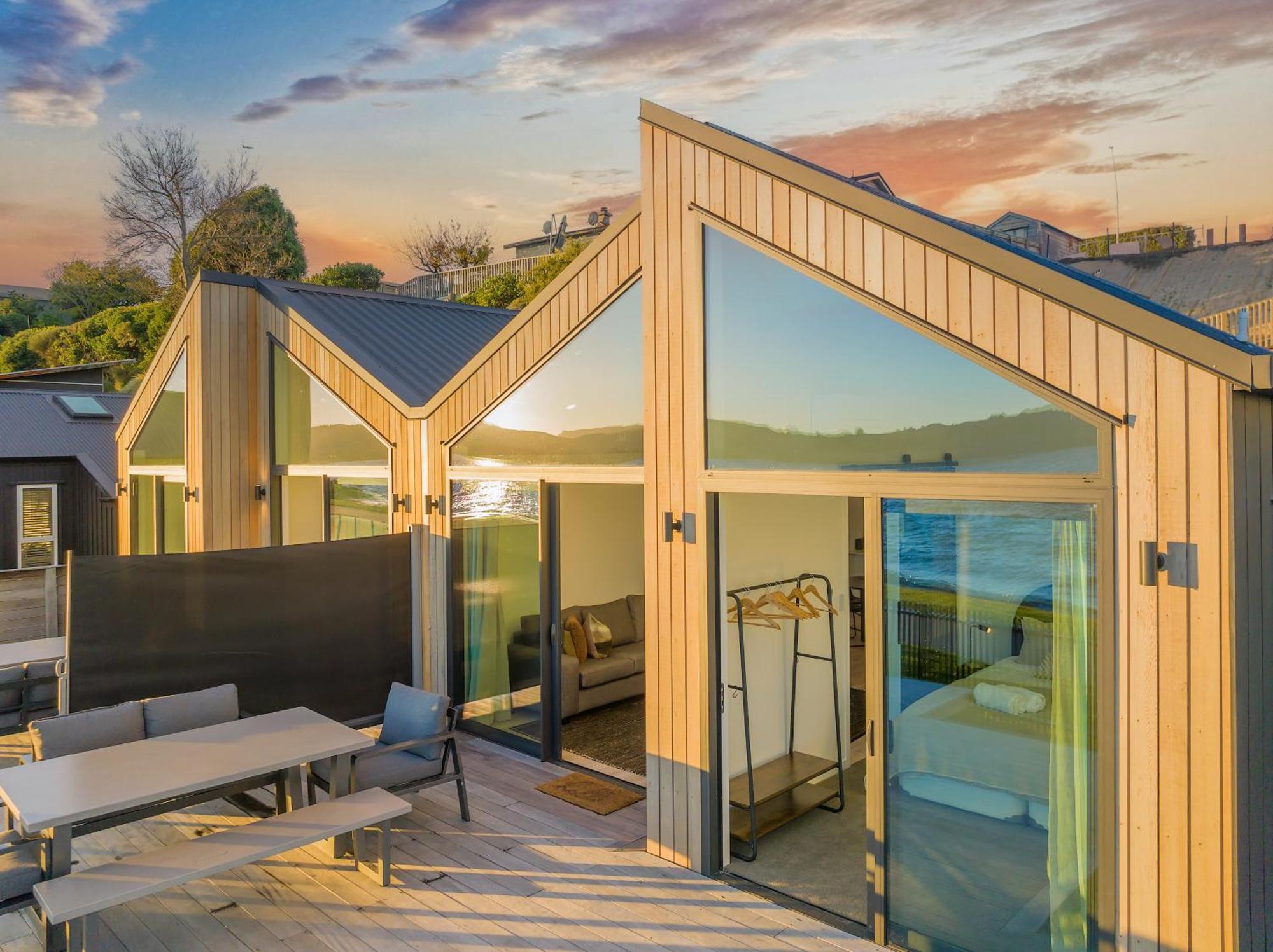 Brand New Lake Front Homes Spa Pool Taupo Bagian luar foto
